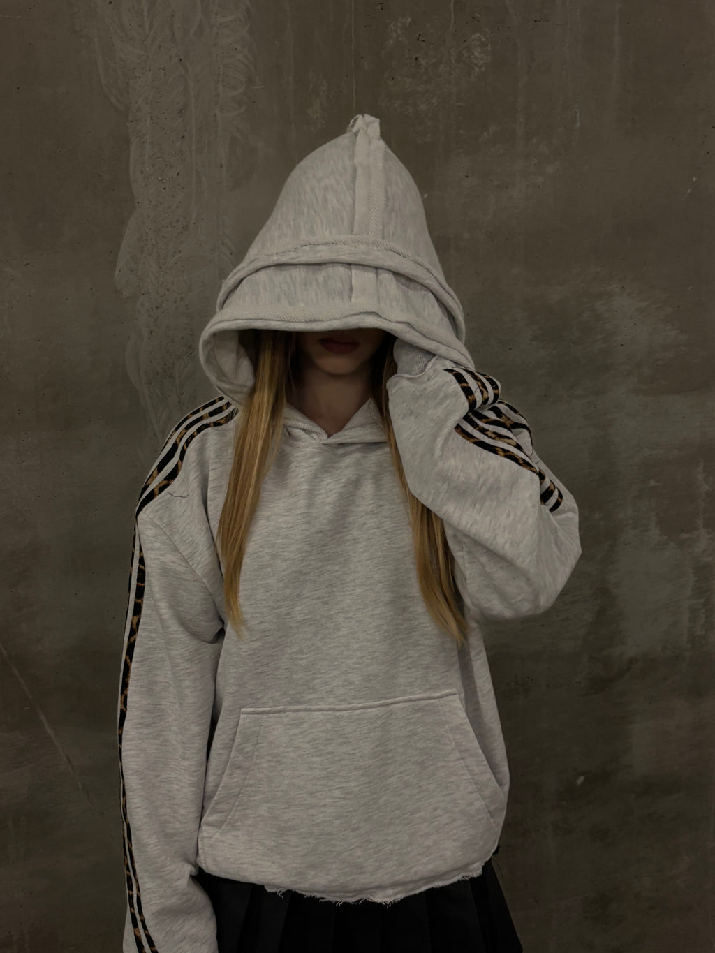GLAMOUR TRACK HOODIE GREY
