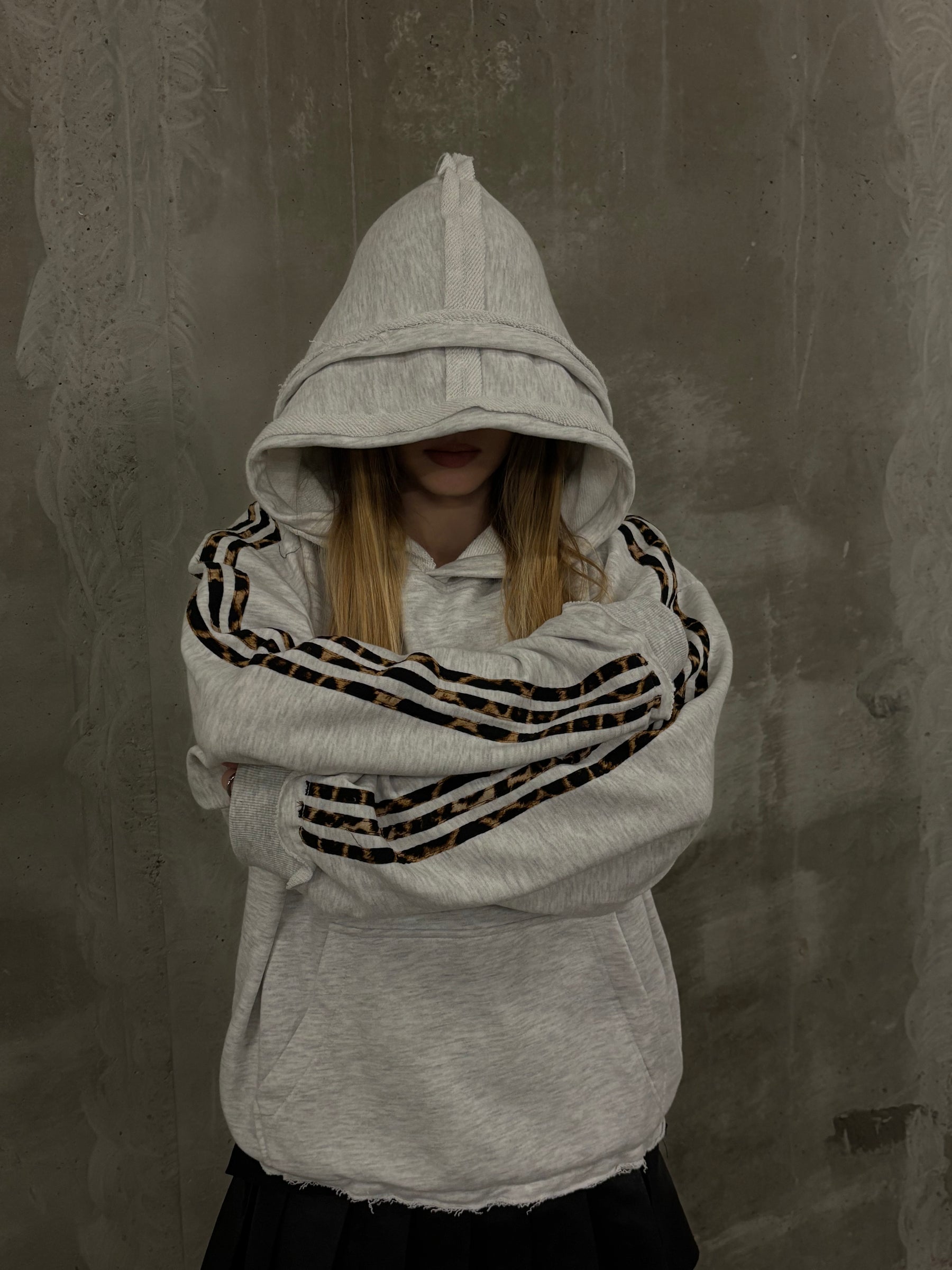 GLAMOUR TRACK HOODIE GREY