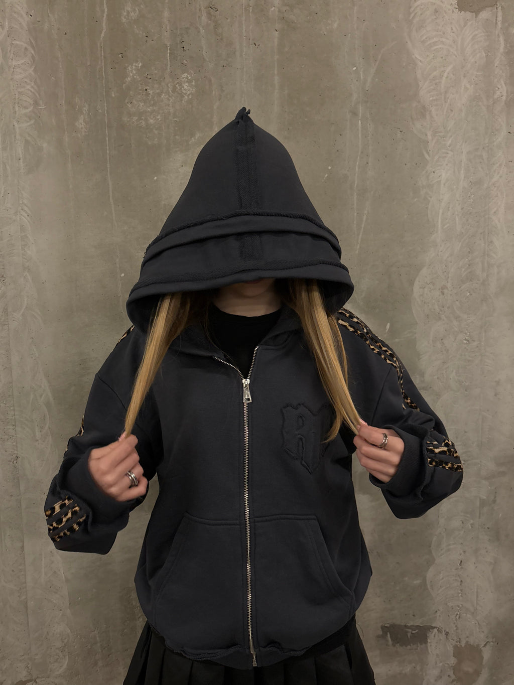 GLAMOUR TRACK ZIP HOODIE GRAFFITI
