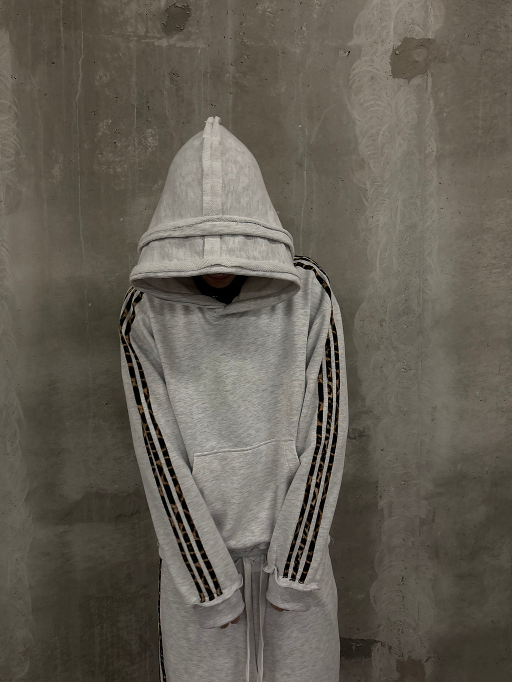 GLAMOUR TRACK HOODIE GREY