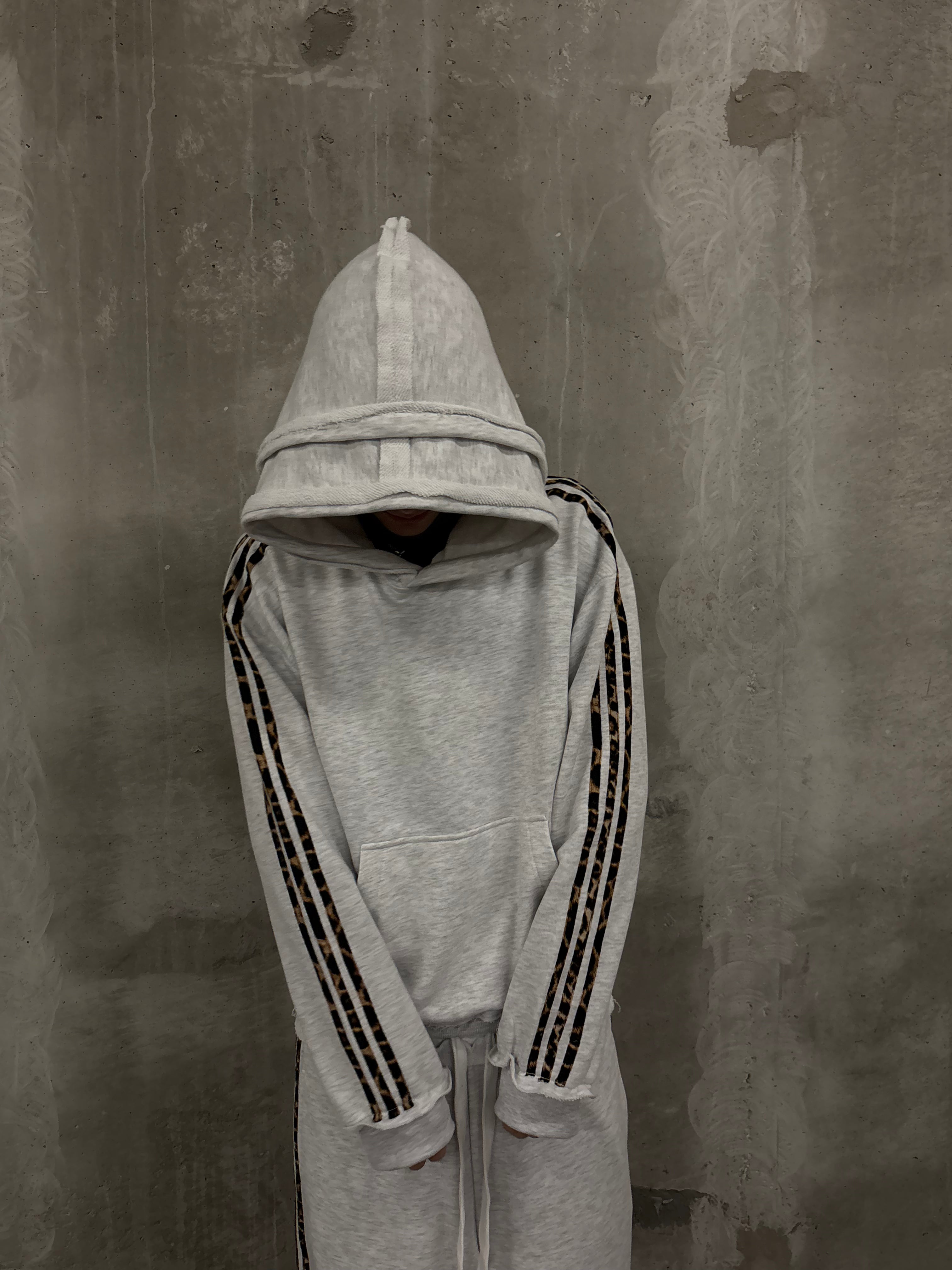 GLAMOUR TRACK HOODIE GREY