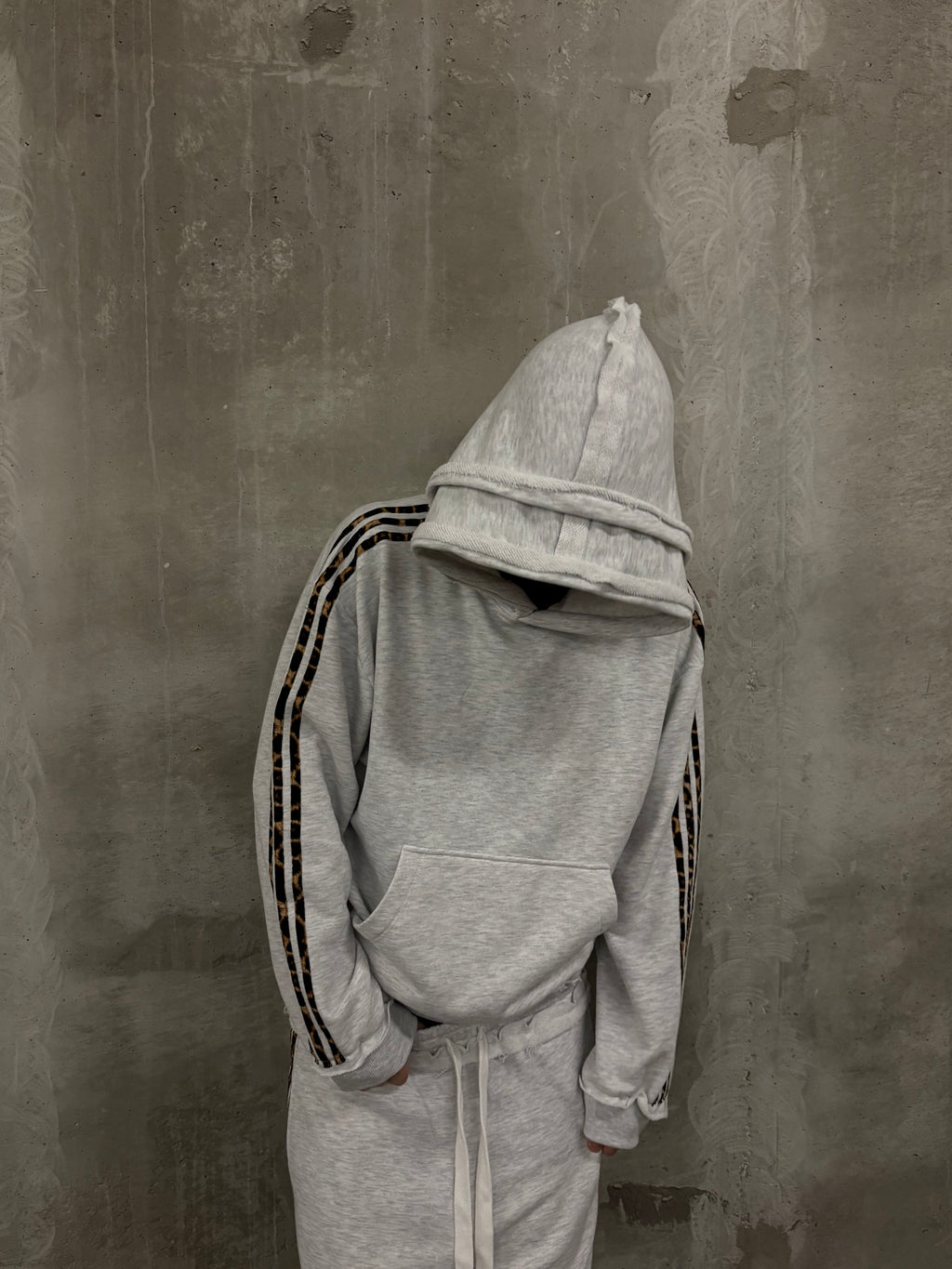 GLAMOUR TRACK HOODIE GREY