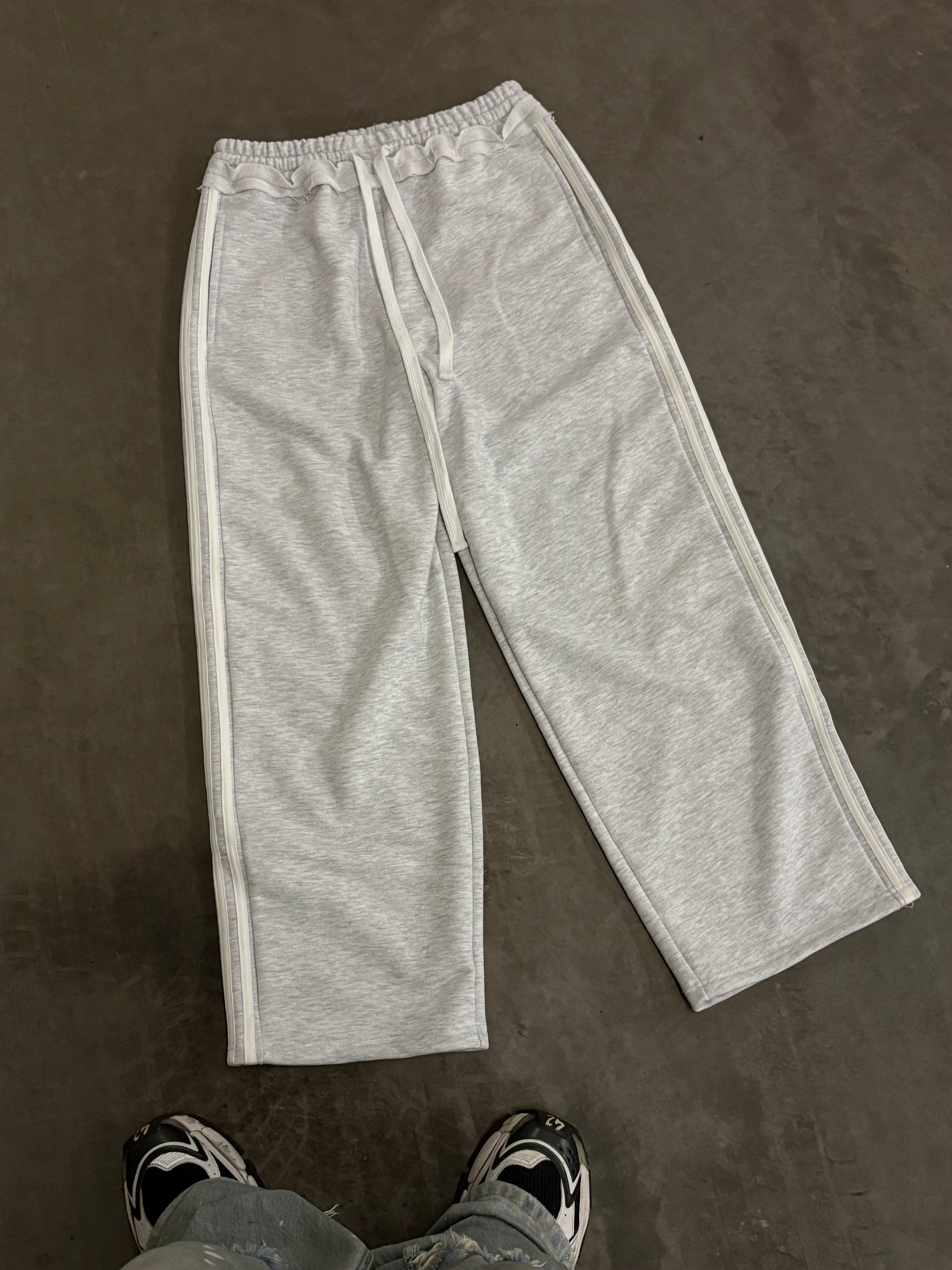 STRIPES PANTS GREY