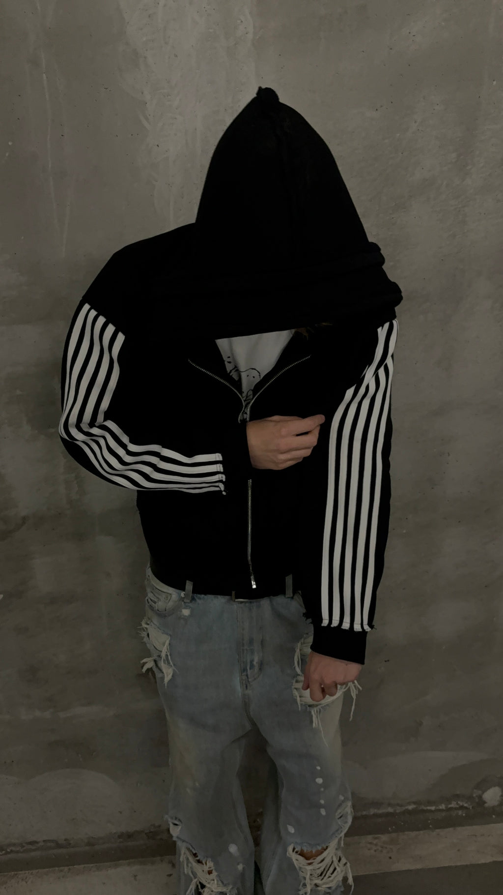 STRIPES ZIP HOODIE BLACK