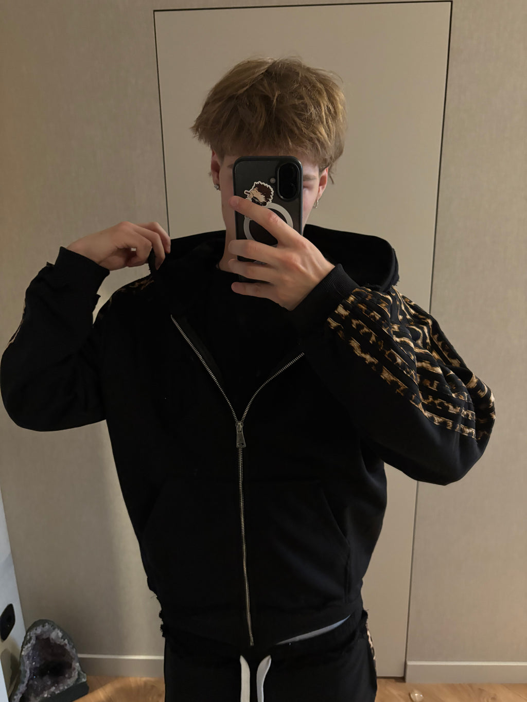 GLAMOUR ZIP HOODIE BLACK
