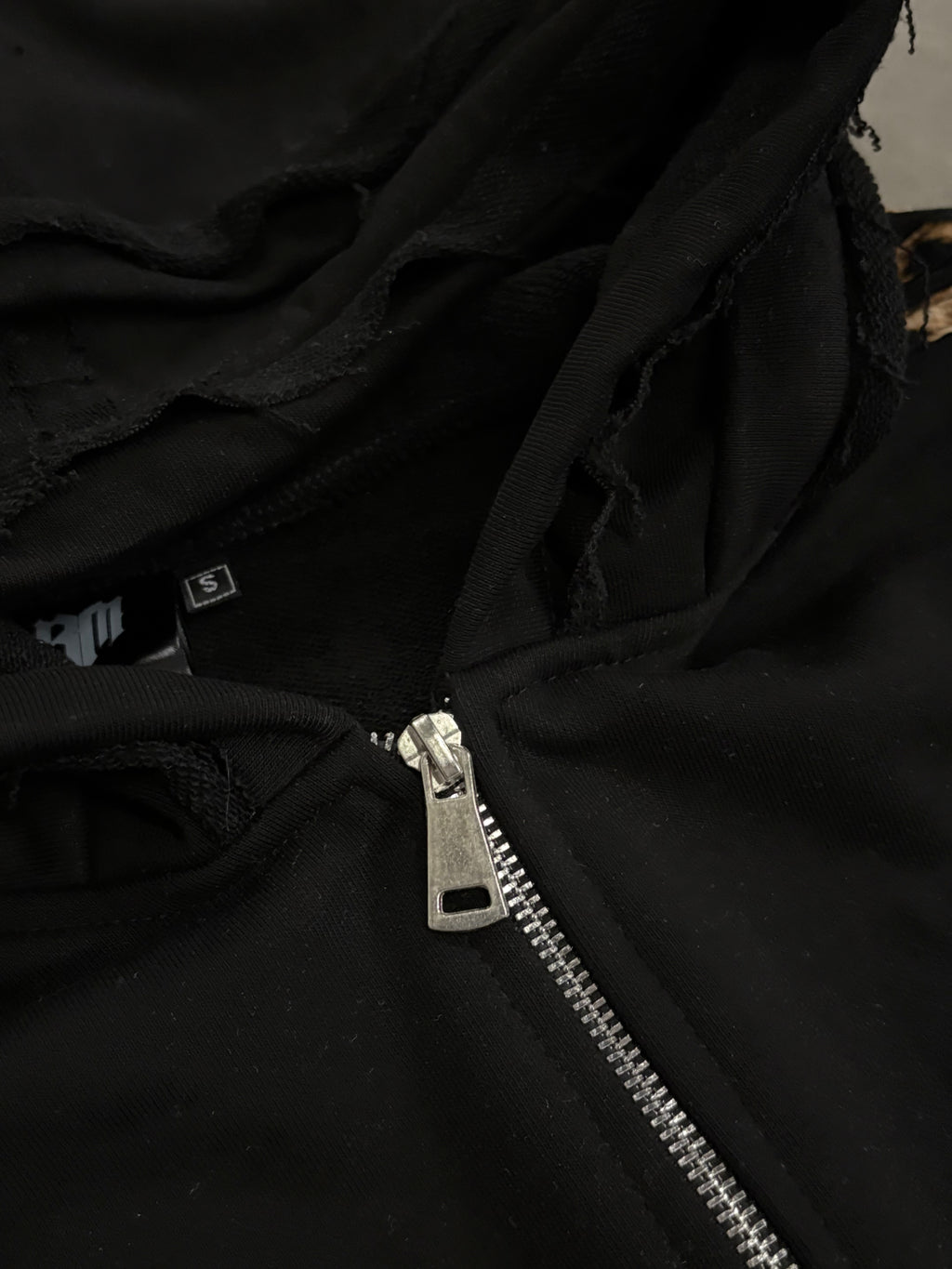 GLAMOUR ZIP HOODIE BLACK