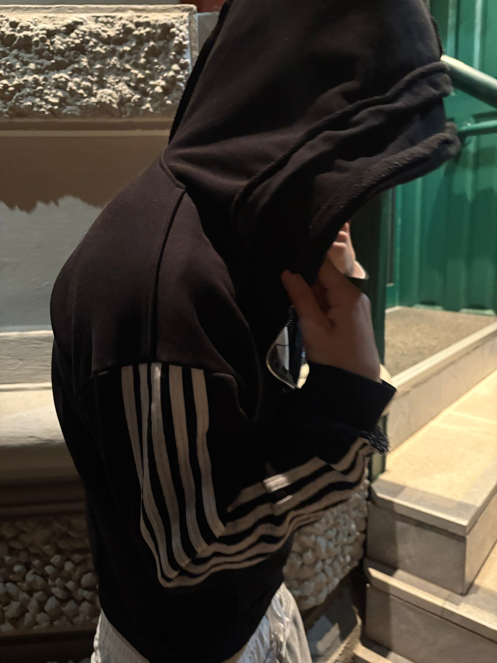 STRIPES ZIP HOODIE BLACK
