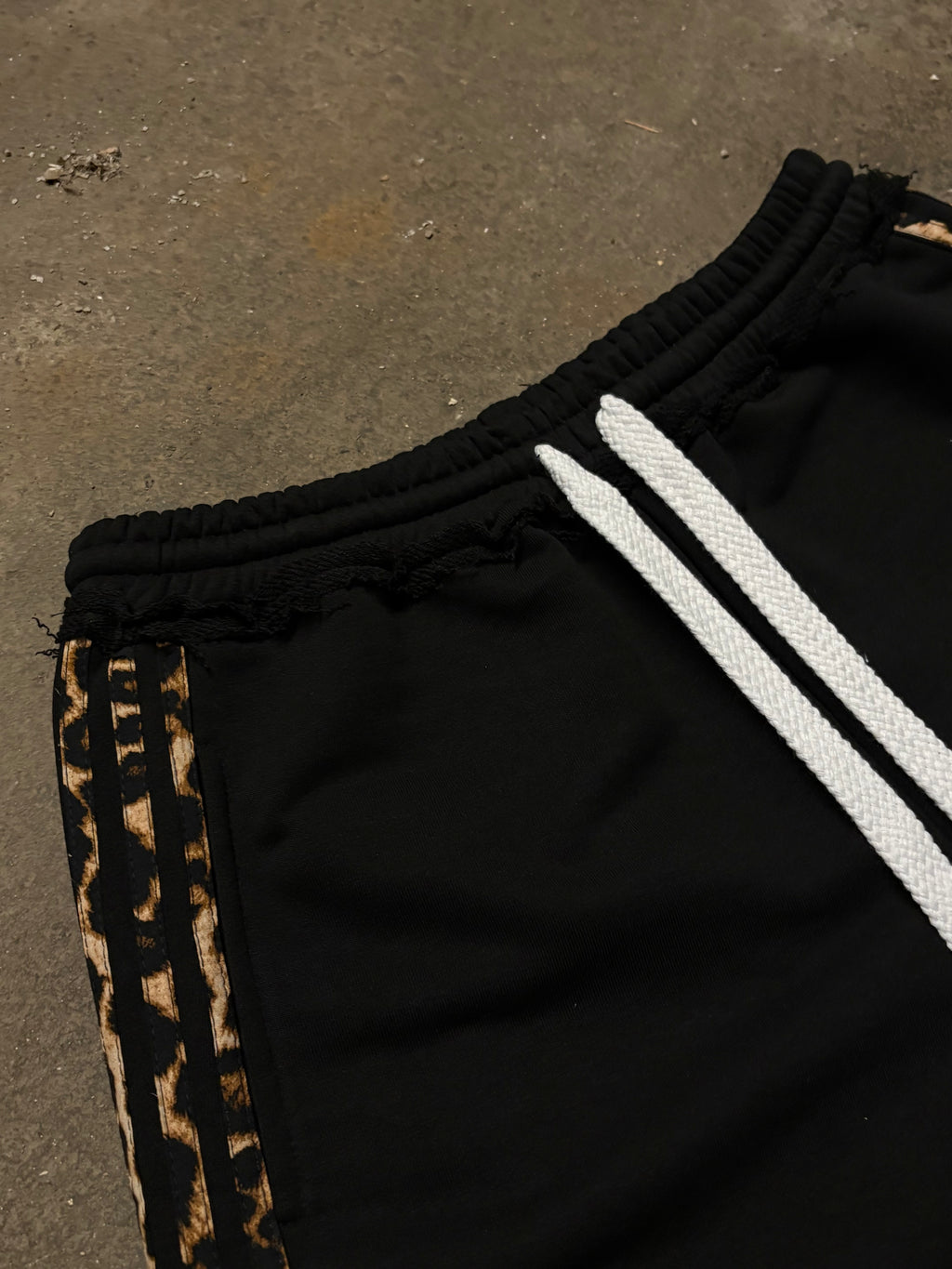 GLAMOUR TRACK SHORTS Long — Gray