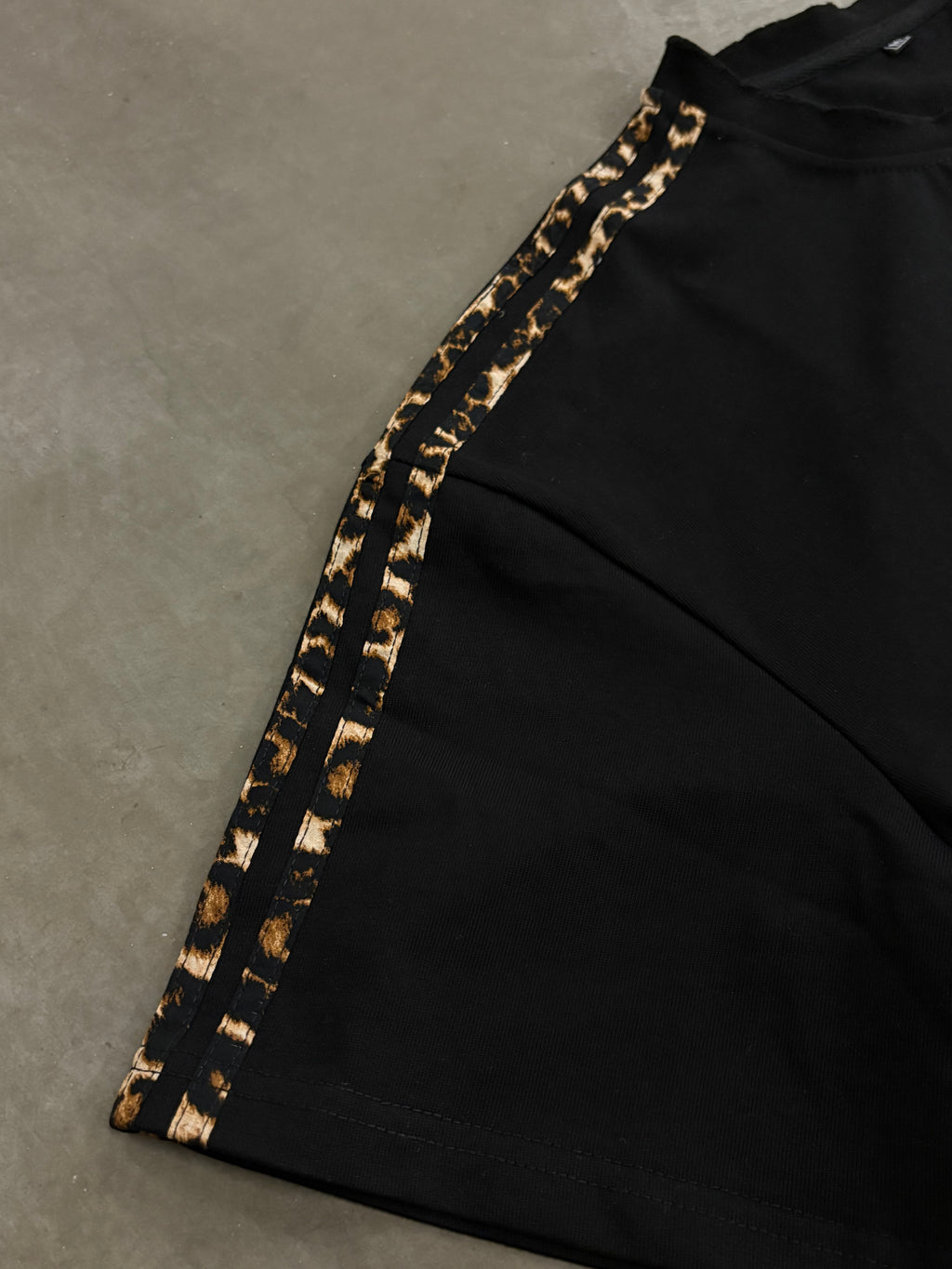 GLAMOUR T-SHIRT BLACK